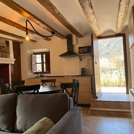 Villa Acogedora Casa Con Patio-Parking Albarracín Esterno foto