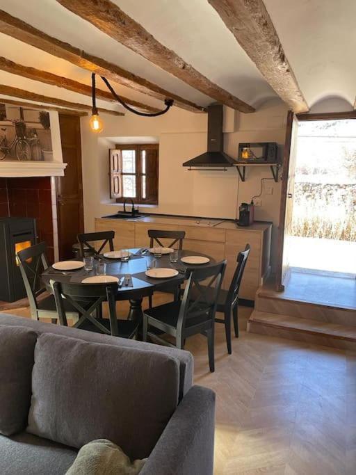 Villa Acogedora Casa Con Patio-Parking Albarracín Esterno foto