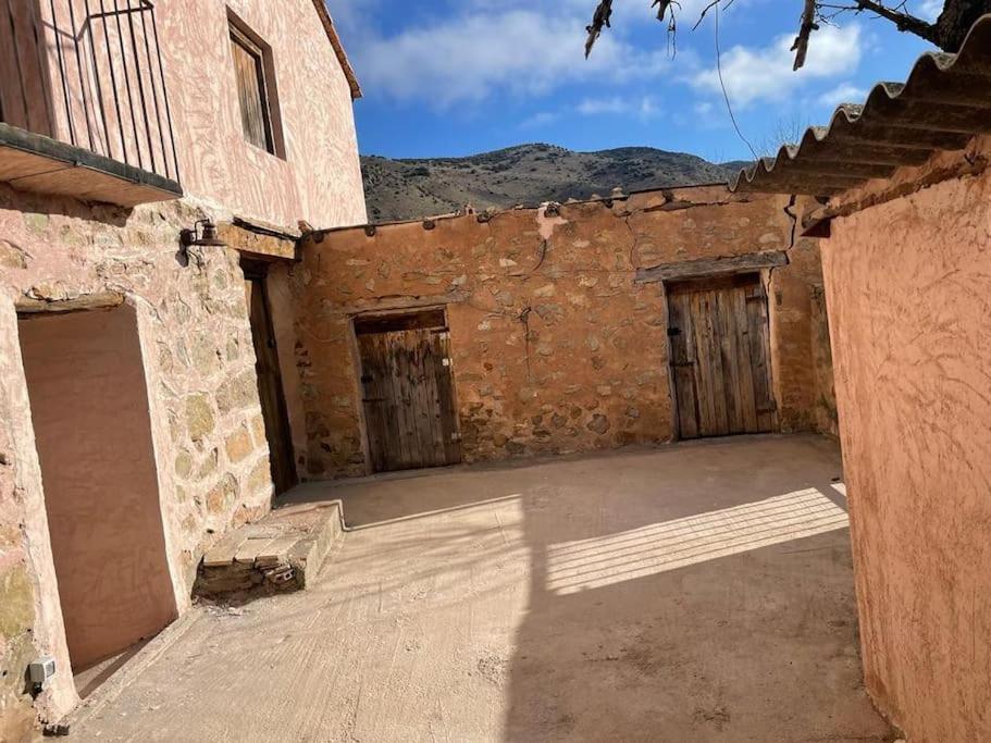 Villa Acogedora Casa Con Patio-Parking Albarracín Esterno foto
